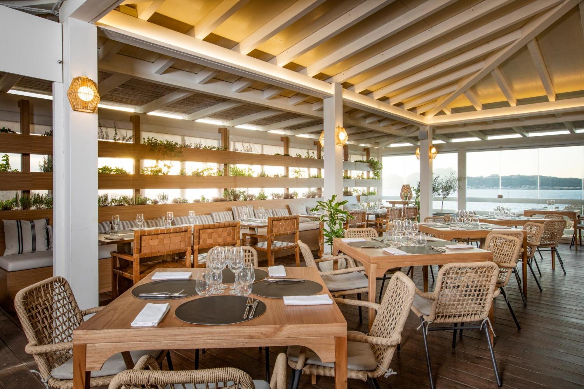 Hotel Mangia'S Santa Teresa Sardinia, Curio Collection By Hilton Santa Teresa Gallura Exterior foto
