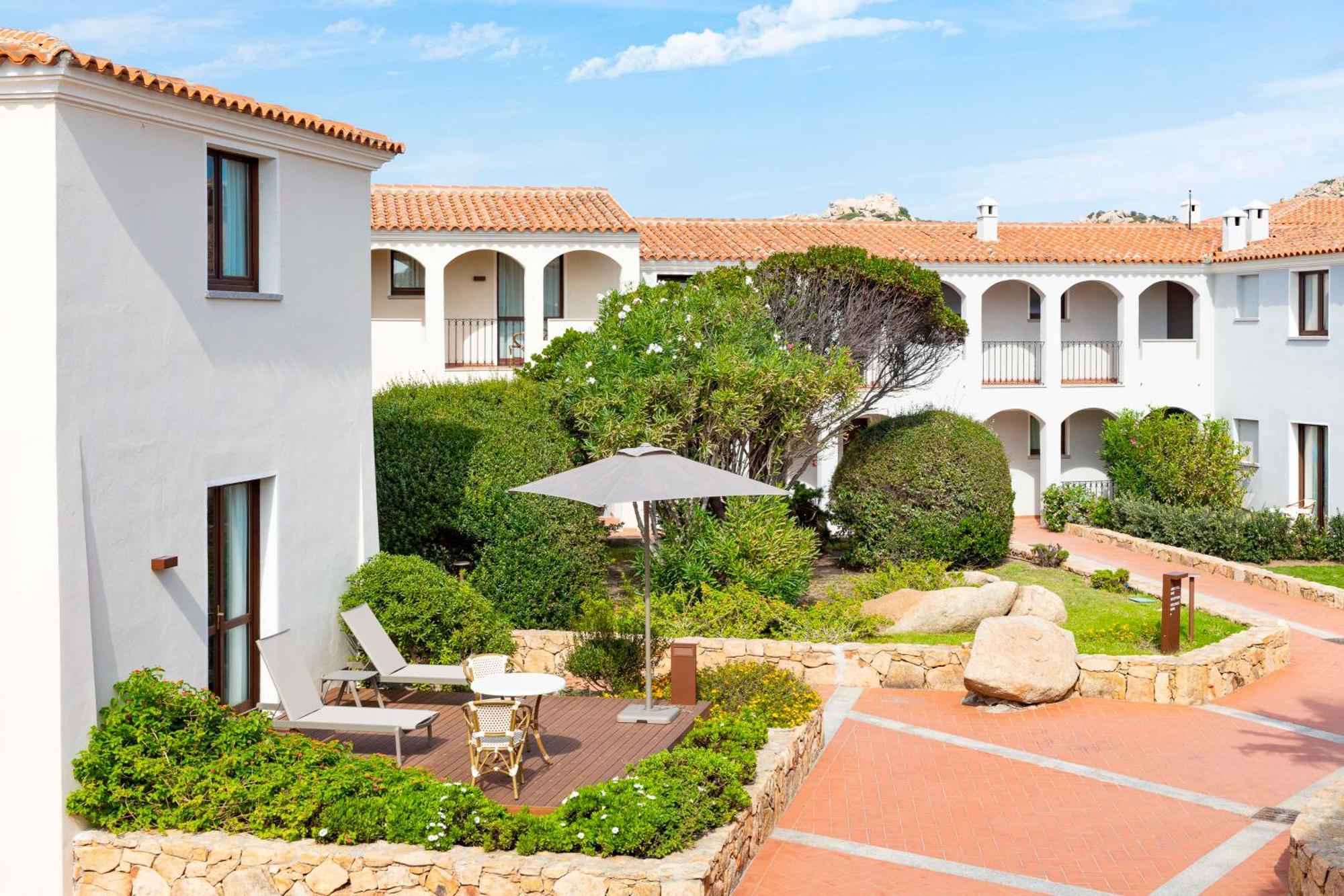 Hotel Mangia'S Santa Teresa Sardinia, Curio Collection By Hilton Santa Teresa Gallura Exterior foto