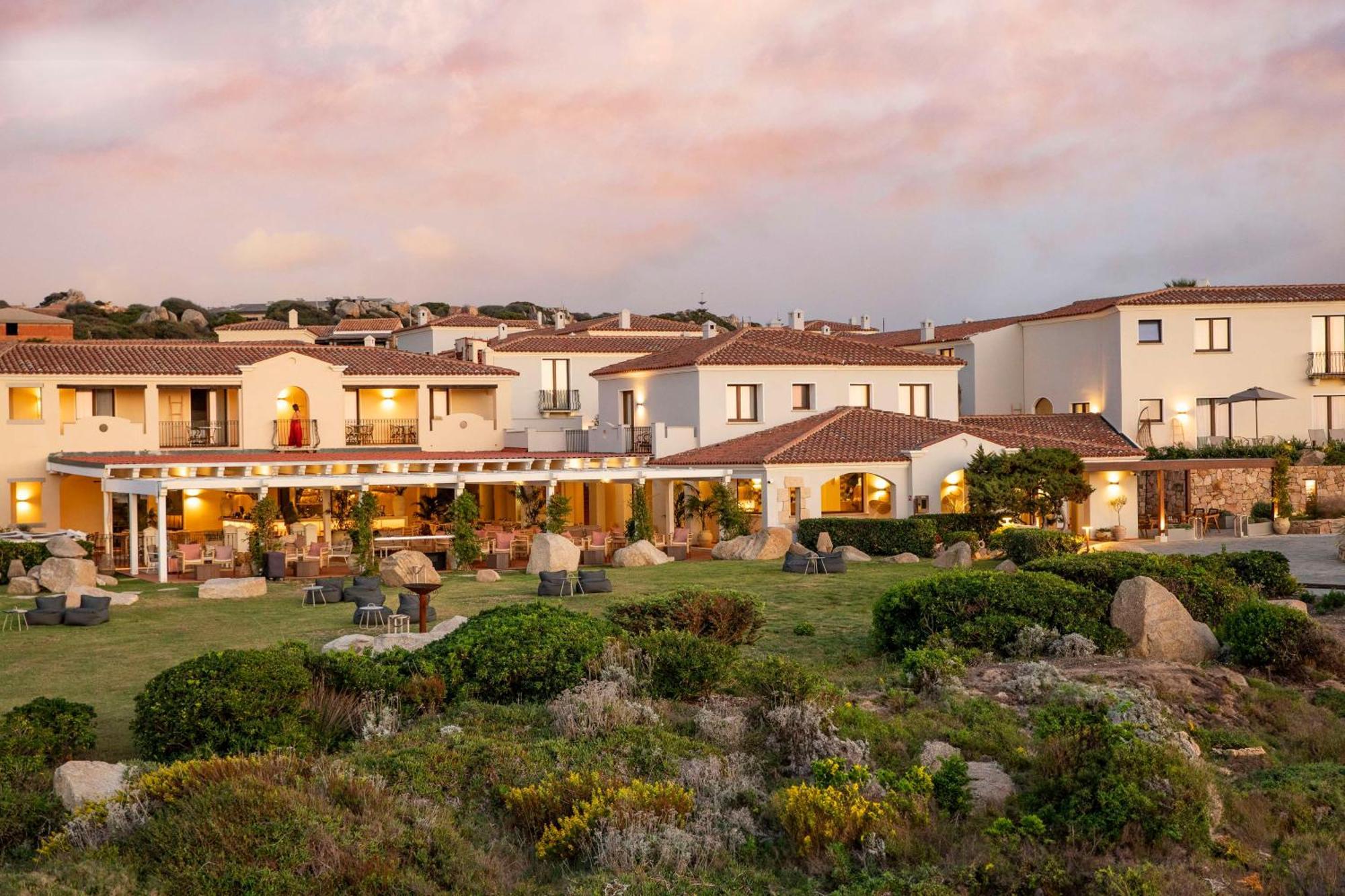 Hotel Mangia'S Santa Teresa Sardinia, Curio Collection By Hilton Santa Teresa Gallura Exterior foto