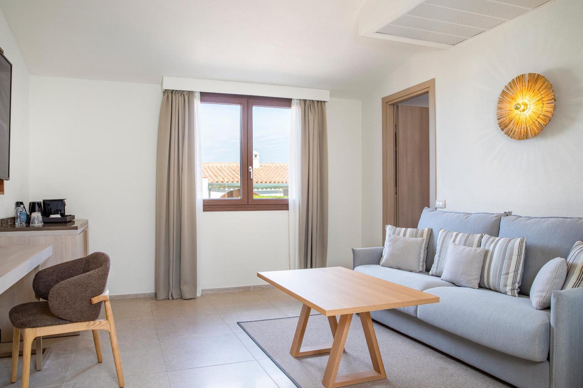 Hotel Mangia'S Santa Teresa Sardinia, Curio Collection By Hilton Santa Teresa Gallura Exterior foto