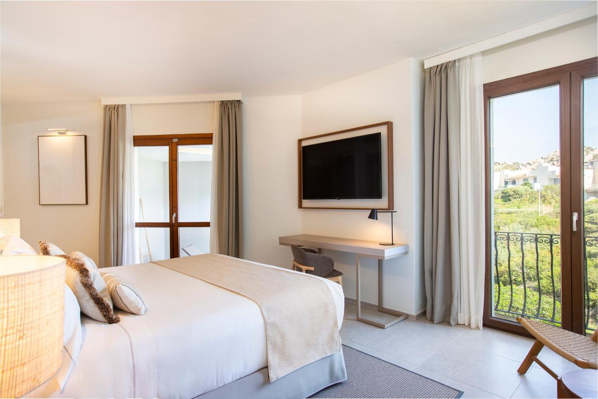 Hotel Mangia'S Santa Teresa Sardinia, Curio Collection By Hilton Santa Teresa Gallura Exterior foto
